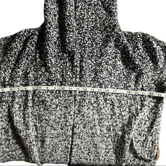 Johnston & Murphy womens large gray/black cardigan‎ - Picture 4 of 5